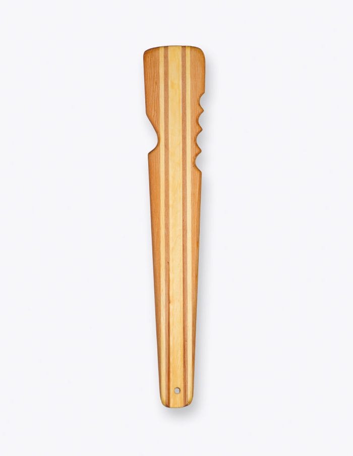 Gram 61200 norsaq throwing stick in light striped wood with finger grooves
