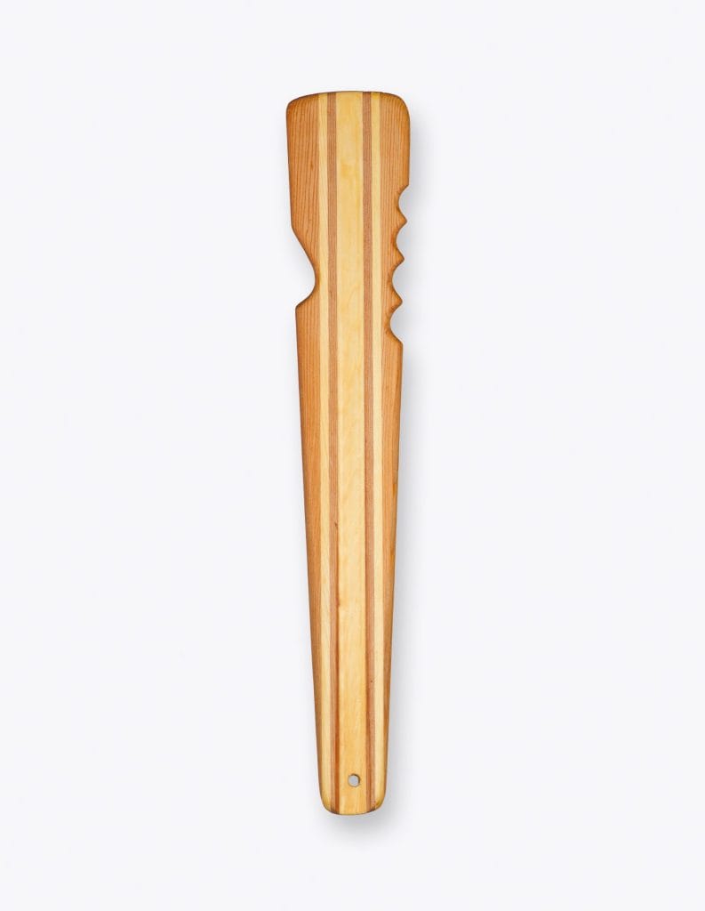 Gram 61200 norsaq throwing stick in light striped wood with finger grooves