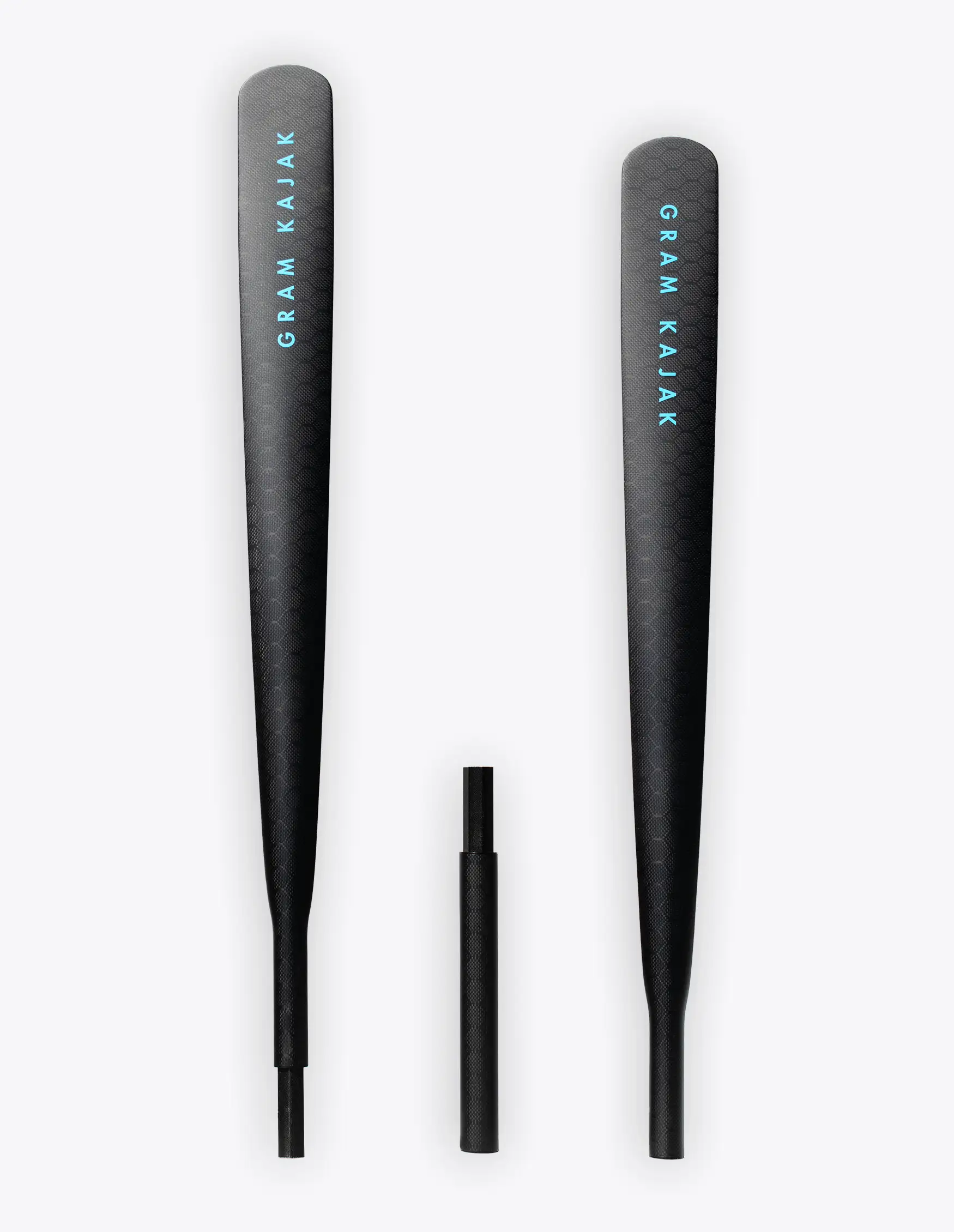 Gram 9200T three-piece carbon Greenland paddle, disassembled into three parts – wider blade and near-flat tip for extra power