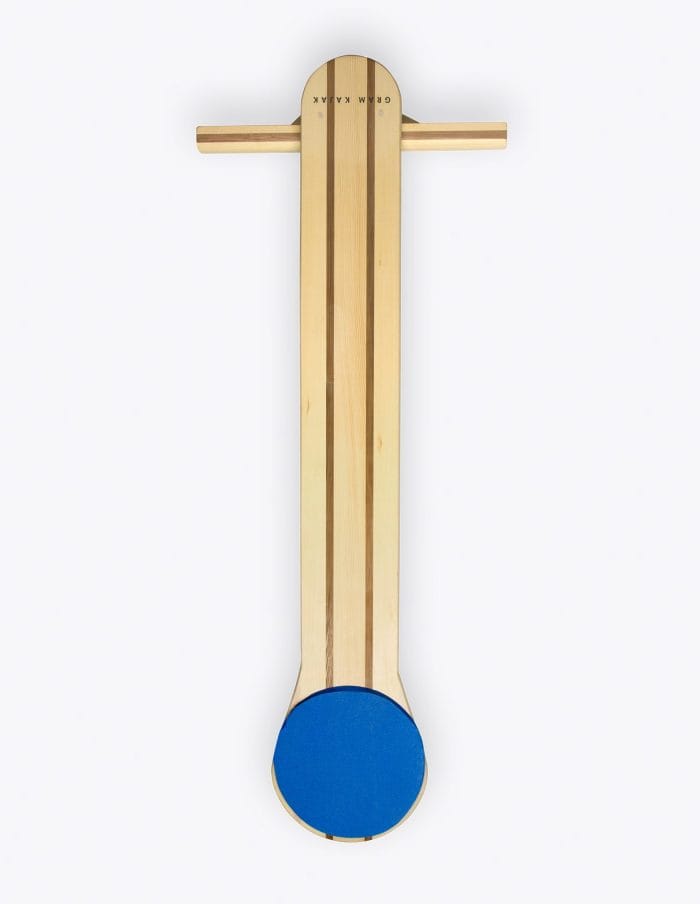 Gram wooden balance board with roller and blue foam pad – balance trainer for kayakers, seen from above