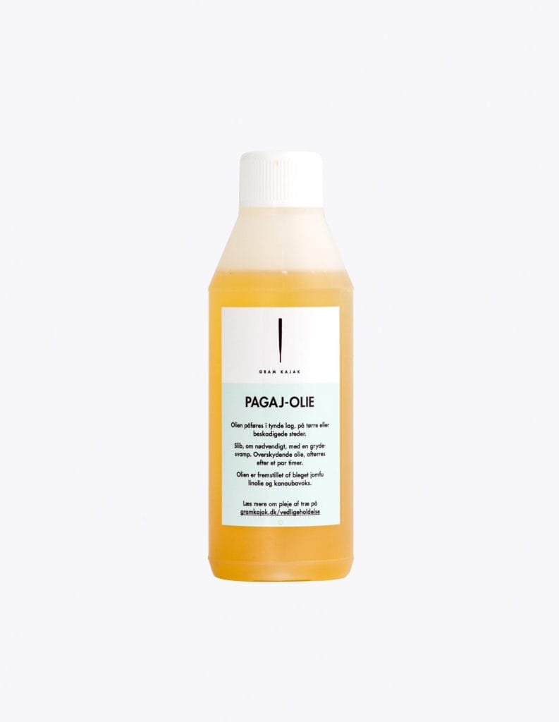 Bottle of Gram paddle oil for wooden paddles and norsaqs – bleached virgin linseed oil and carnauba wax